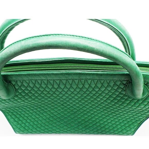 BALLY Matelasse Leather Handbag Green With Bag Used Popular Item 5244. - Picture 5 of 8